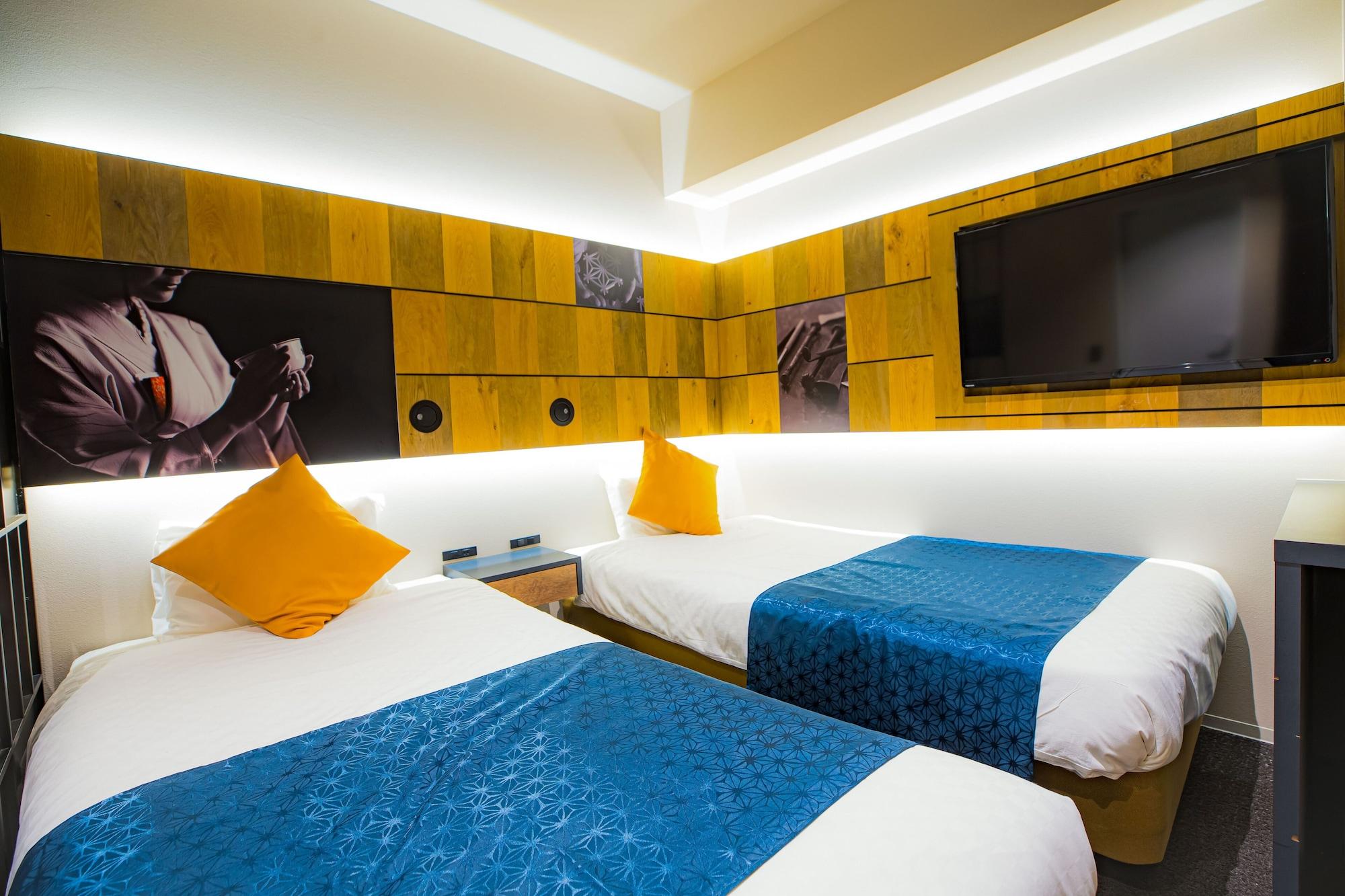 Hotel S-Presso Namba Osaka Bagian luar foto