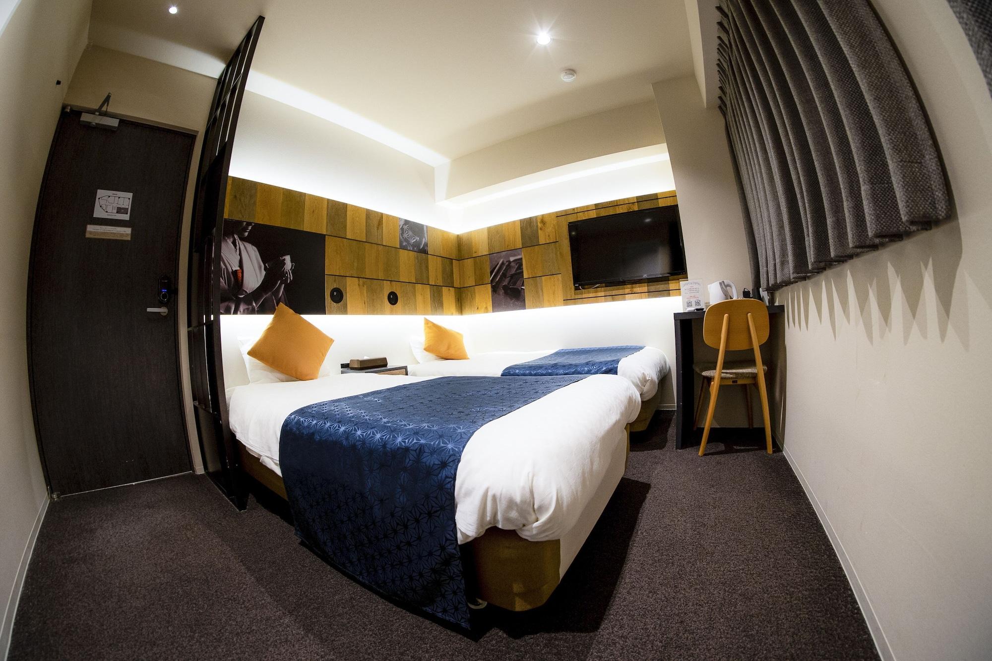 Hotel S-Presso Namba Osaka Bagian luar foto