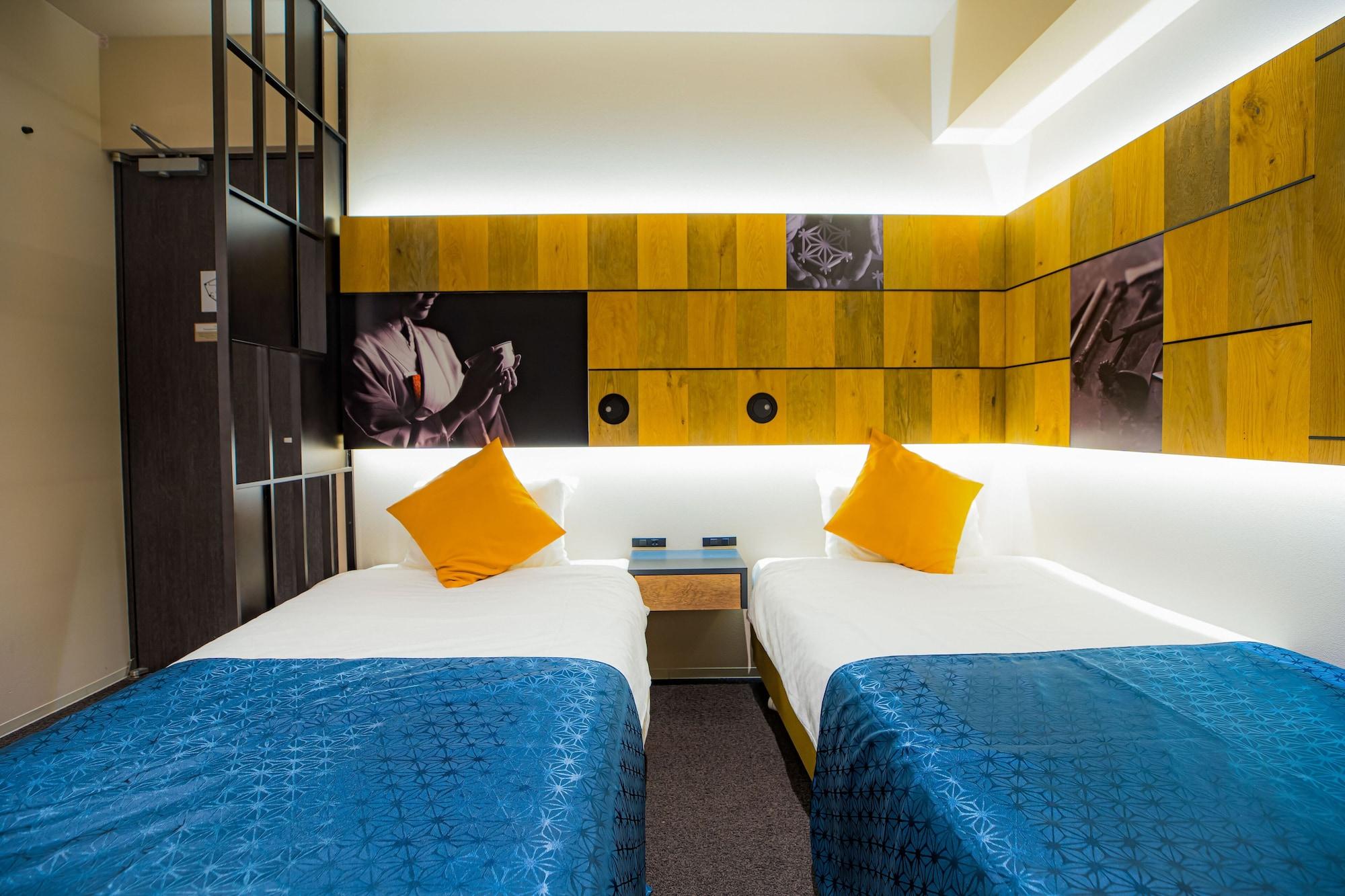 Hotel S-Presso Namba Osaka Bagian luar foto